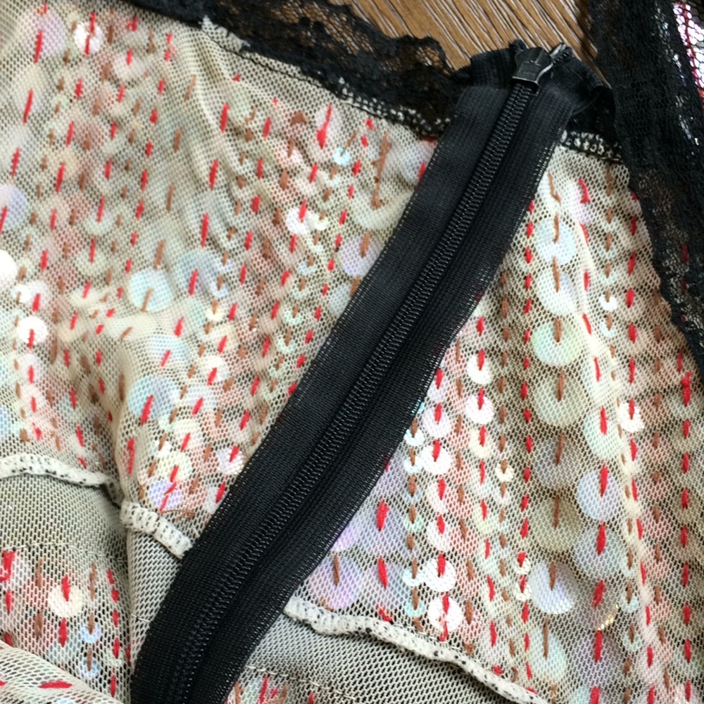 Designer Jorando Sequins W/ Mesh Overlay Dress - image 6